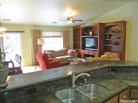3933 San Juan Ave, Carmichael, CA 95608 photo 5