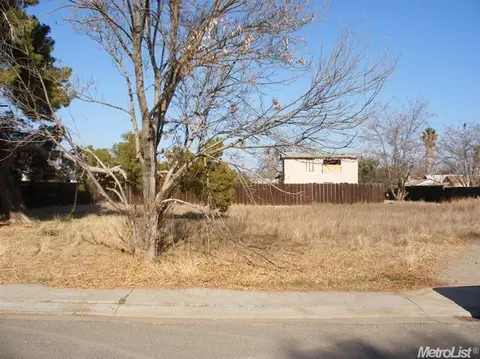 1960 Pine Ct, Newman, CA 95360 photo 1