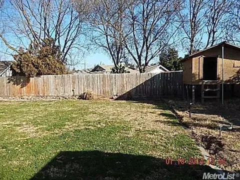 692 Foxfire Dr, Manteca, CA 95337 photo 9