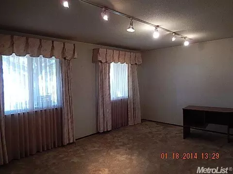 692 Foxfire Dr, Manteca, CA 95337 photo 6