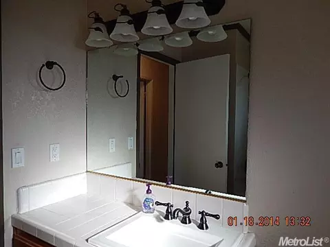692 Foxfire Dr, Manteca, CA 95337 photo 5