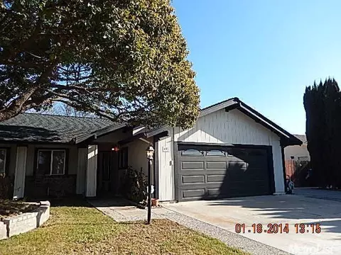 692 Foxfire Dr, Manteca, CA 95337 photo 1