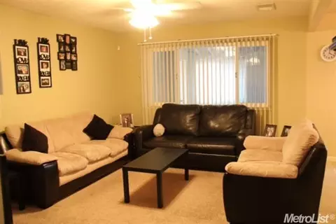 3105 Independence Way, Modesto, CA 95354 photo 9