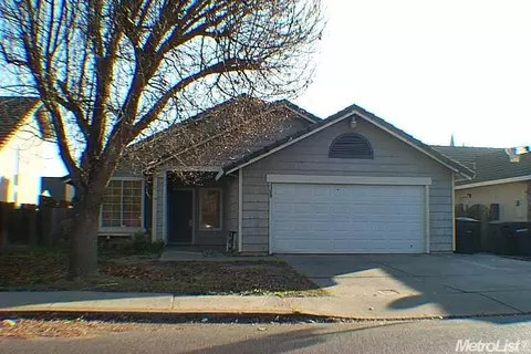 2308 Ustick Rd, Modesto, CA 95358 photo 1
