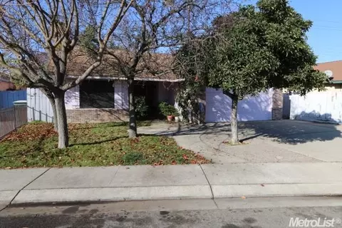 313 Scout Way, Modesto, CA 95351 photo 1