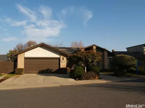 2013 Gainsboro Pl, Modesto, CA 95355 photo 2