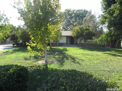 4313 Esmar Rd, Ceres, CA 95307 photo 2