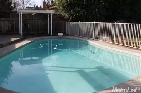 608 Avanel Dr, Modesto, CA 95356 photo 2