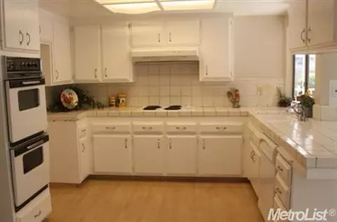 608 Avanel Dr, Modesto, CA 95356 photo 3