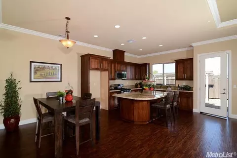 6001 Natalee Ln, Carmichael, CA 95608 photo 8