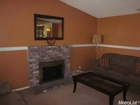 1462 Pine Ct, Tracy, CA 95376 photo 3