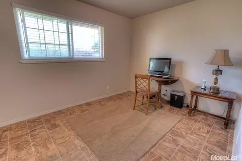 3816 Horton Ln, Carmichael, CA 95608 photo 6