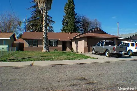 519 Cali Dr, Modesto, CA 95357 photo 1