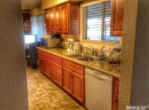 8382 Locust Rd, Elverta, CA 95626 photo 2