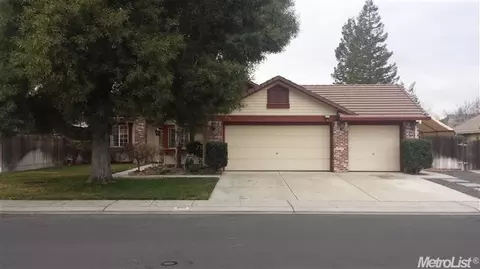 899 Willow Ave, Manteca, CA 95337 photo 1