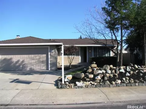 618 El Capitan Dr, Lodi, CA 95242 photo 1