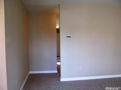 618 El Capitan Dr, Lodi, CA 95242 photo 4