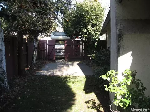 2020 Zaiger Way, Modesto, CA 95350 photo 16