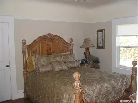 2066 Charles, Hughson, CA 95326 photo 8
