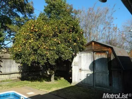 415 E Downs, Stockton, CA 95204 photo 18