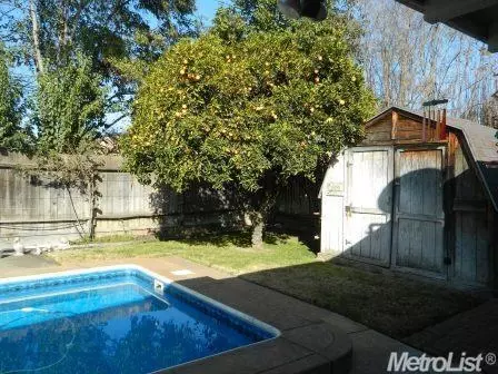415 E Downs, Stockton, CA 95204 photo 17