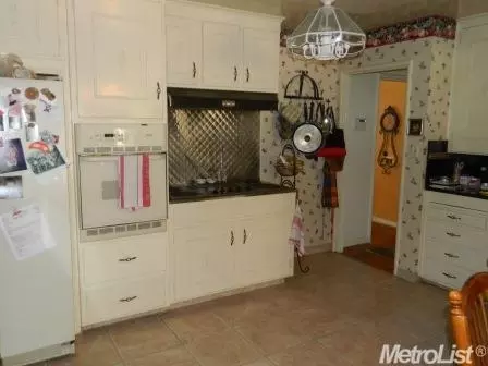 415 E Downs, Stockton, CA 95204 photo 19