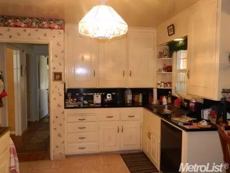 415 E Downs, Stockton, CA 95204 photo 7