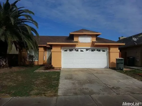 1305 Beringer Ct, Modesto, CA 95358 photo 1