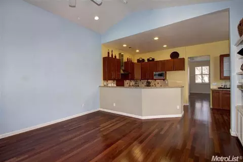 1504 Portola, Davis, CA 95616 photo 8