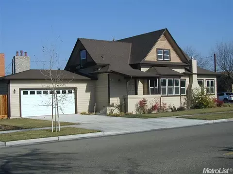 309 2nd St, Ripon, CA 95366 photo 2