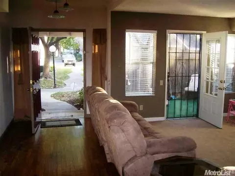 7671 Roberta Ln, Antelope, CA 95843 photo 4