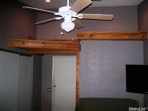 7671 Roberta Ln, Antelope, CA 95843 photo 11