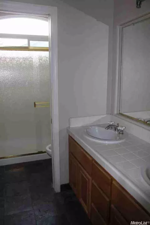 4360 Abbey Ct, Turlock, CA 95382 photo 8