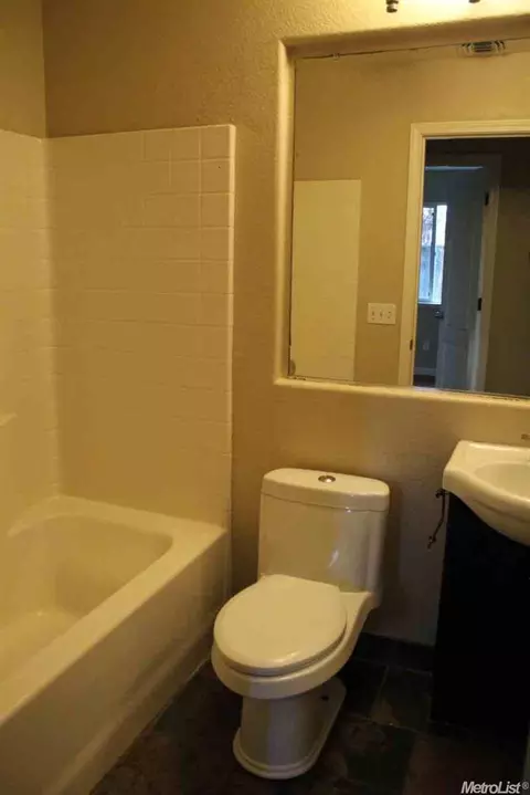 4360 Abbey Ct, Turlock, CA 95382 photo 9
