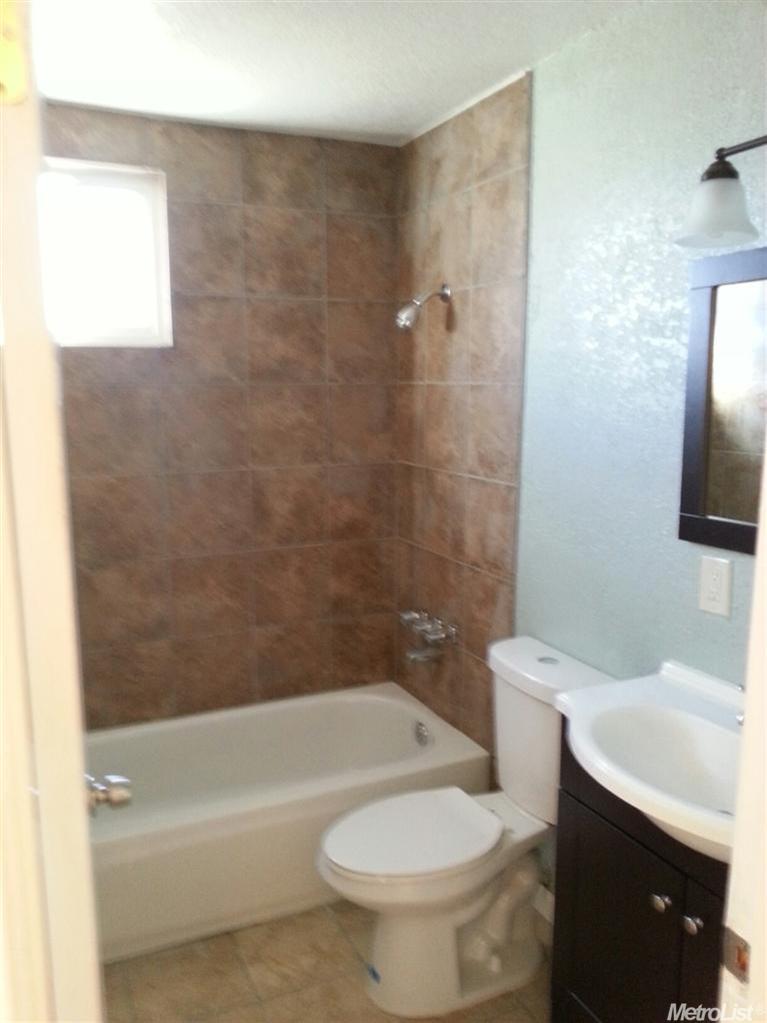 2104 East St, Tracy, CA 95376 photo 5