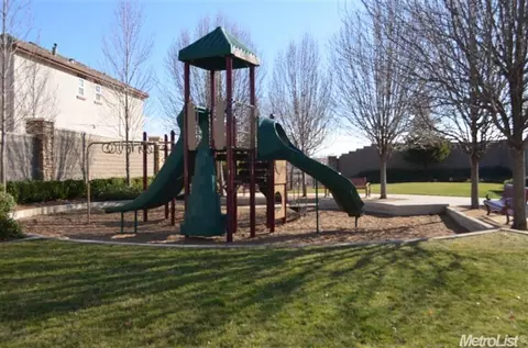 683 Equinox Loop, Lincoln, CA 95648 photo 6