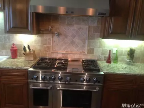 1058 Palm Ave, Ripon, CA 95366 photo 4