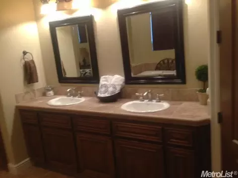 1058 Palm Ave, Ripon, CA 95366 photo 8