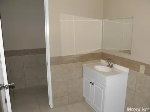 1608 Tulane Dr, Modesto, CA 95355 photo 7