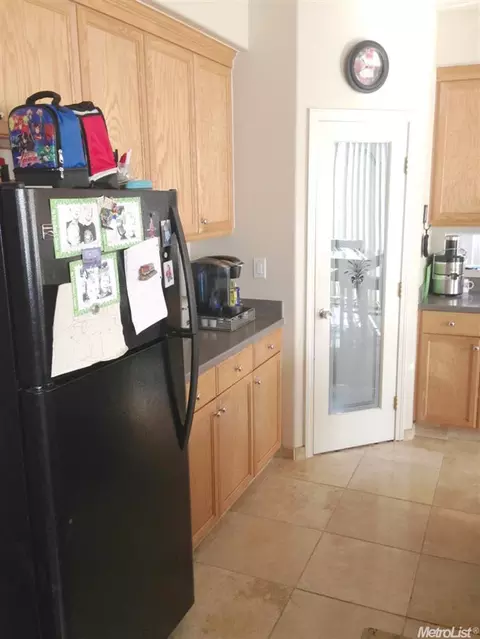 1686 Daniels St, Manteca, CA 95337 photo 9