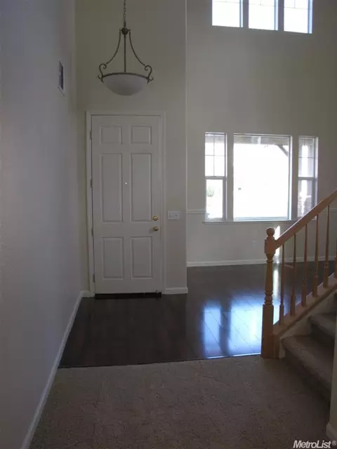 1686 Daniels St, Manteca, CA 95337 photo 2