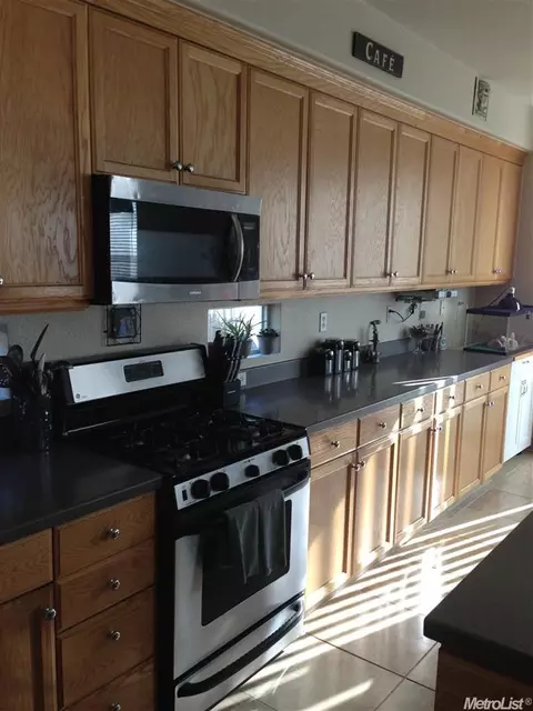 1686 Daniels St, Manteca, CA 95337 photo 10