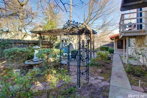 4781 Loch Lomond Dr, Carmichael, CA 95608 photo 21
