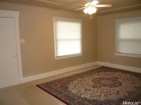 215 Roselawn Ave, Modesto, CA 95351 photo 4