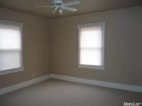 215 Roselawn Ave, Modesto, CA 95351 photo 10