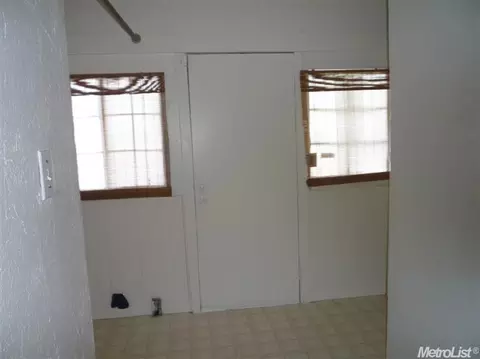 215 Roselawn Ave, Modesto, CA 95351 photo 9