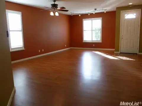 3229 Plantation Ct, Modesto, CA 95355 photo 3