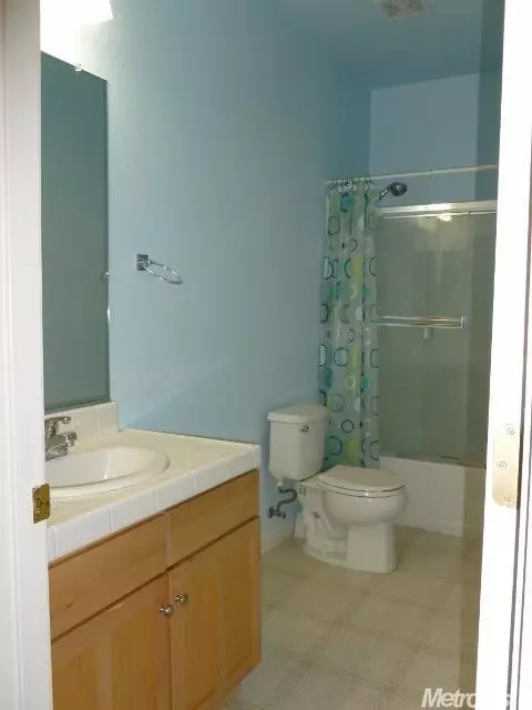 3229 Plantation Ct, Modesto, CA 95355 photo 17
