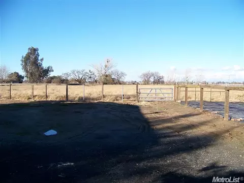 12425 Delaware, Hickman, CA 95323 photo 11