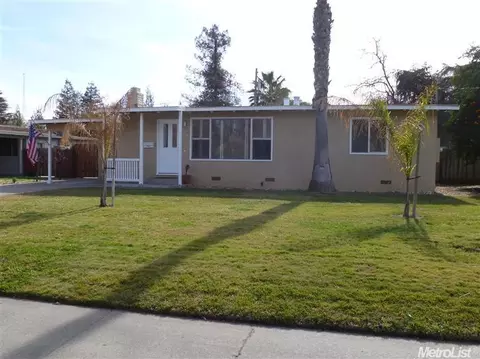 1010 W 4th St, Ripon, CA 95366 photo 2